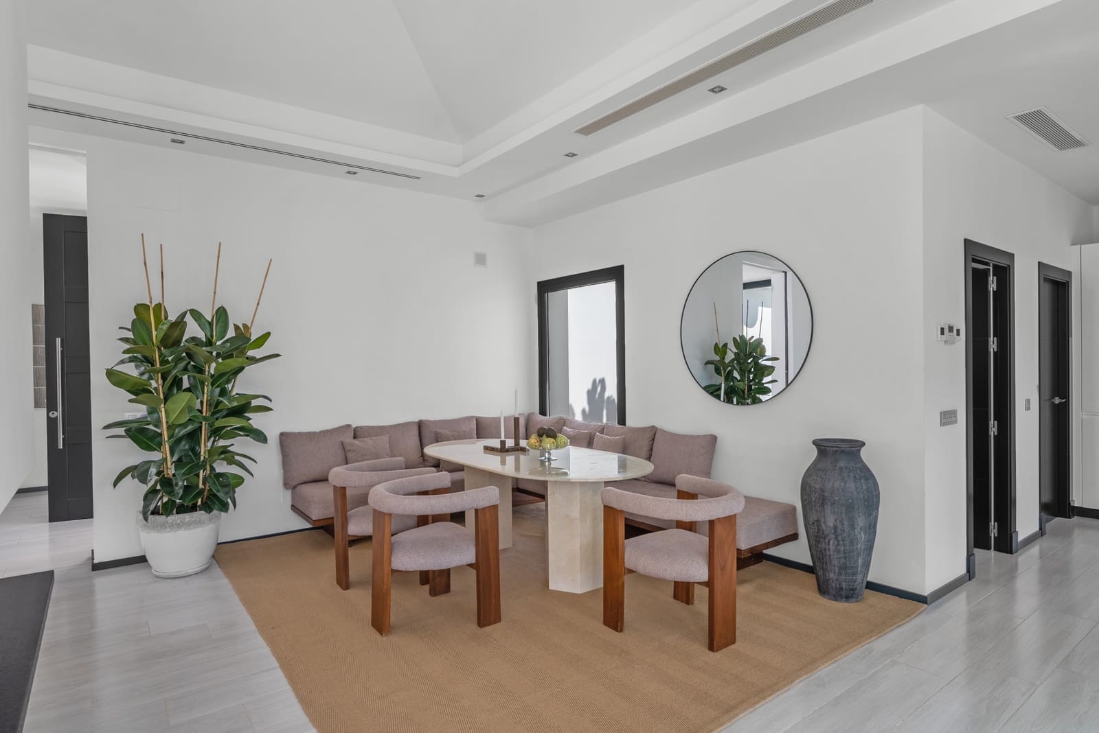3 chambre Villa/Maison à vendre à Estepona avec piscine garage - 1 890 000 € (Ref: 9930795)