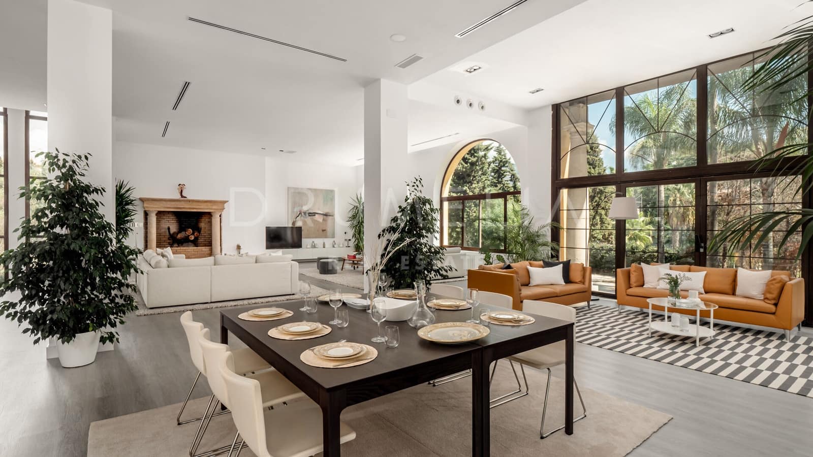 11 bedroom Villa for sale in Marbella - € 13,900,000 (Ref: 9930796)