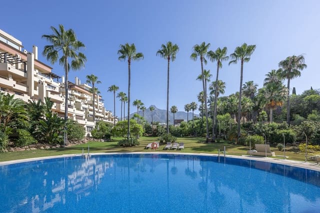 3 Zimmer Apartment zu verkaufen in Marbella mit Pool Garage - 799.000 € (Ref: 9930800)