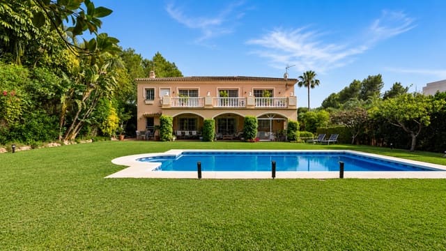 5 chambre Villa/Maison à vendre à Marbella avec piscine garage - 3 850 000 € (Ref: 9930802)