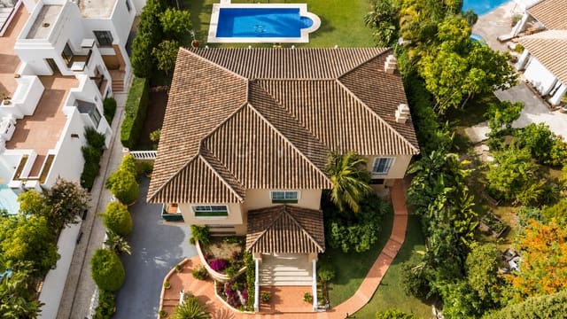 5 chambre Villa/Maison à vendre à Marbella avec piscine garage - 3 850 000 € (Ref: 9930802)