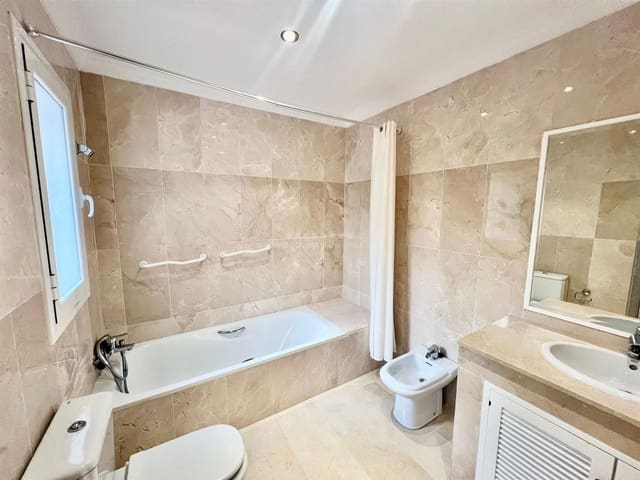 2 quarto Apartamento para venda em Marbella com piscina garagem - 390 000 € (Ref: 9959807)