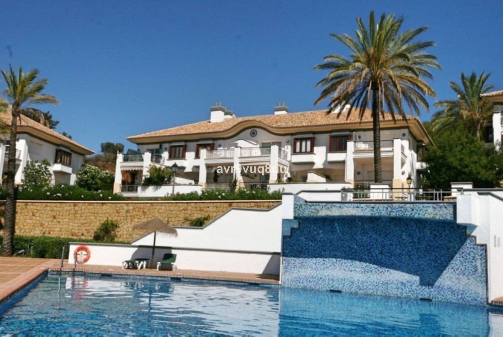 3 bedroom Townhouse for sale in Mijas Costa with pool garage - € 630,000 (Ref: 9966682)