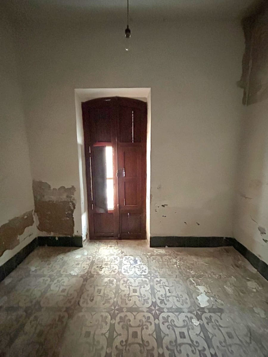 5 bedroom Townhouse for sale in Pedreguer - € 149,000 (Ref: 9484129)