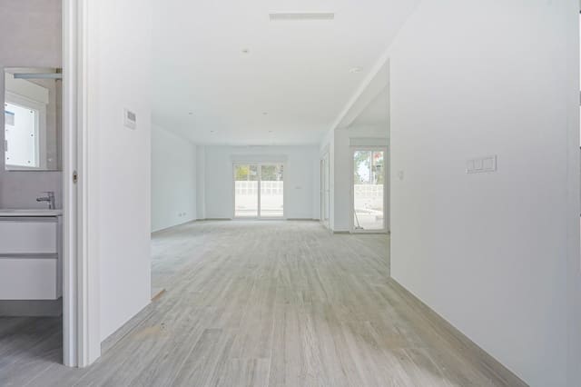 3 slaapkamer Villa te koop in Els Poblets met garage - € 550.000 (Ref: 9484132)