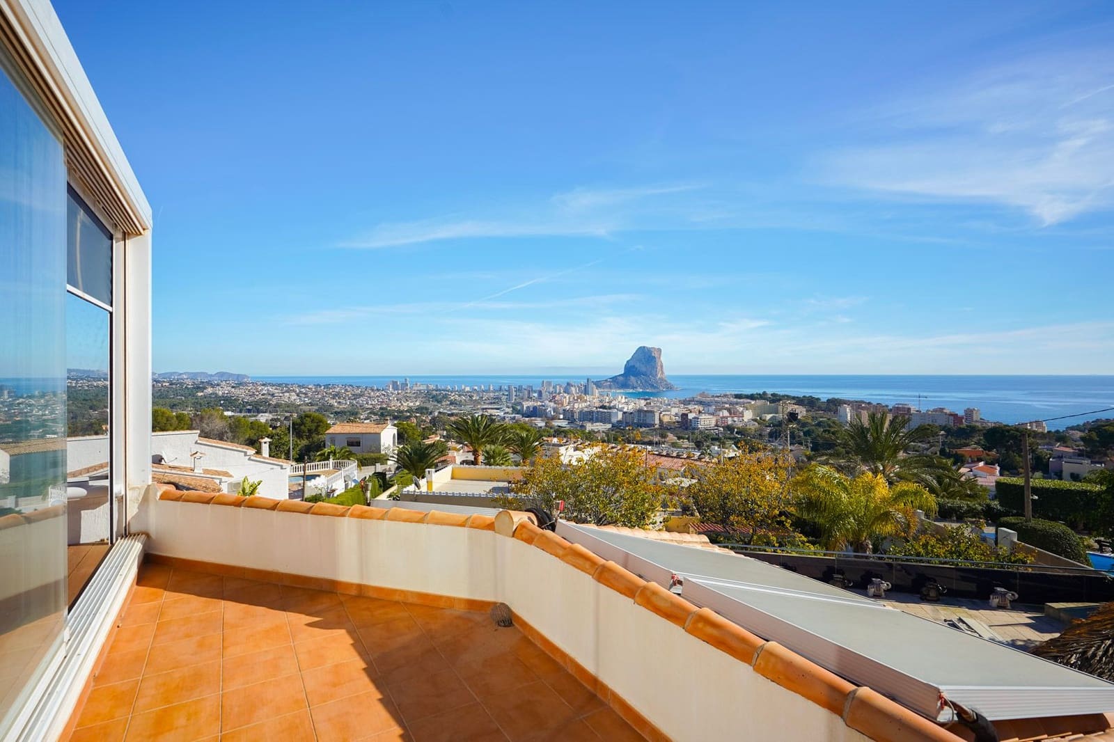 3 bedroom Villa for sale in Calpe / Calp with garage - € 1,100,000 (Ref: 9484136)