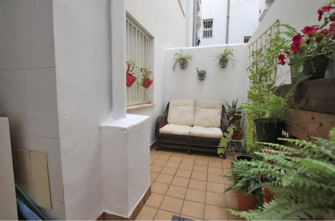 2 bedroom Apartment for rent in Javea / Xabia with garage - € 1,200 (Ref: 9484139)