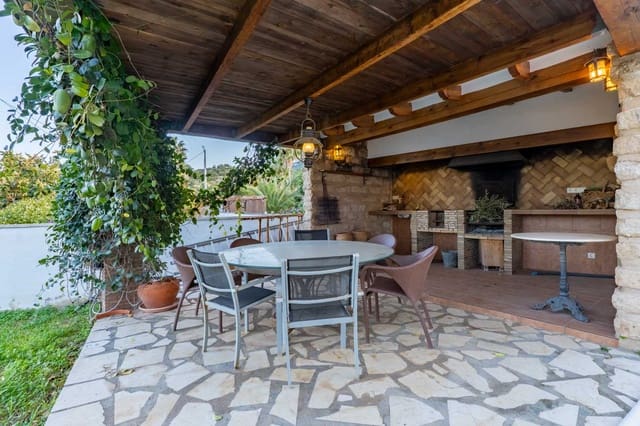 3 slaapkamer Villa te koop in El Montgó, Dénia met garage - € 799.000 (Ref: 9484148)