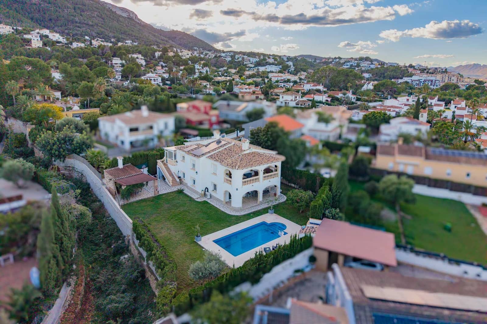 3 slaapkamer Villa te koop in Denia met garage - € 799.000 (Ref: 9484148)