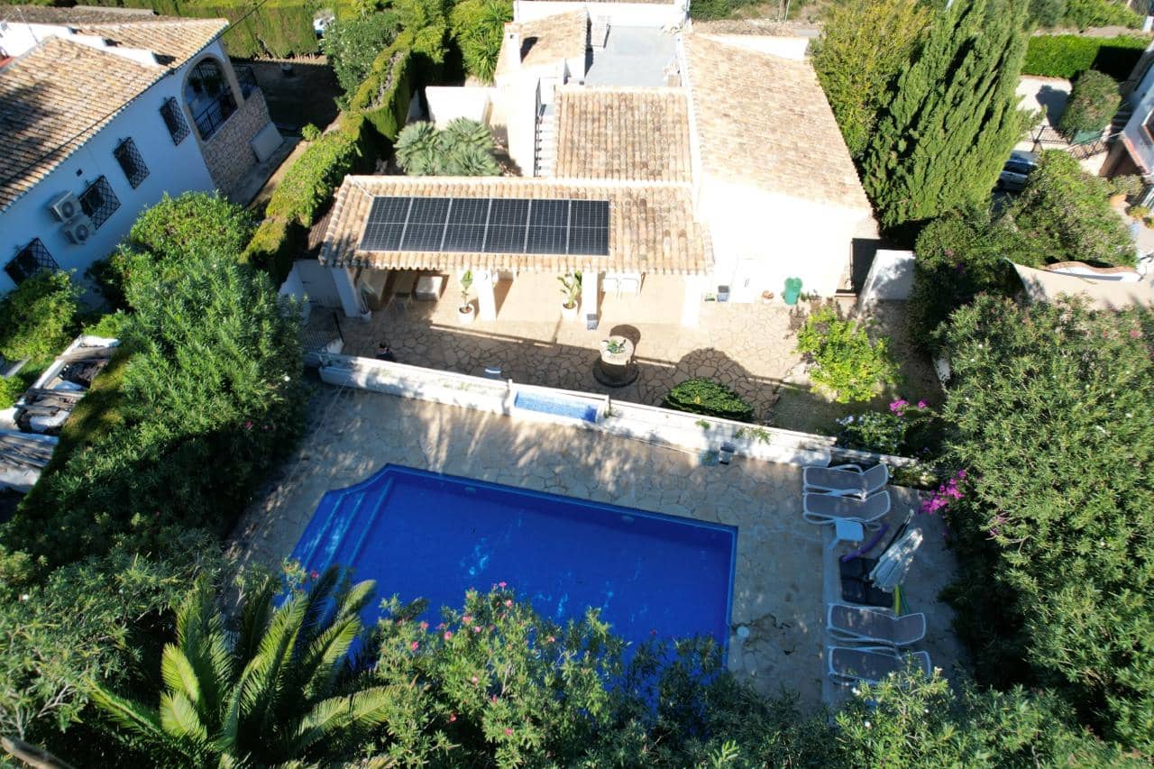 4 bedroom Villa for sale in Javea / Xabia with garage - € 599,000 (Ref: 9484156)