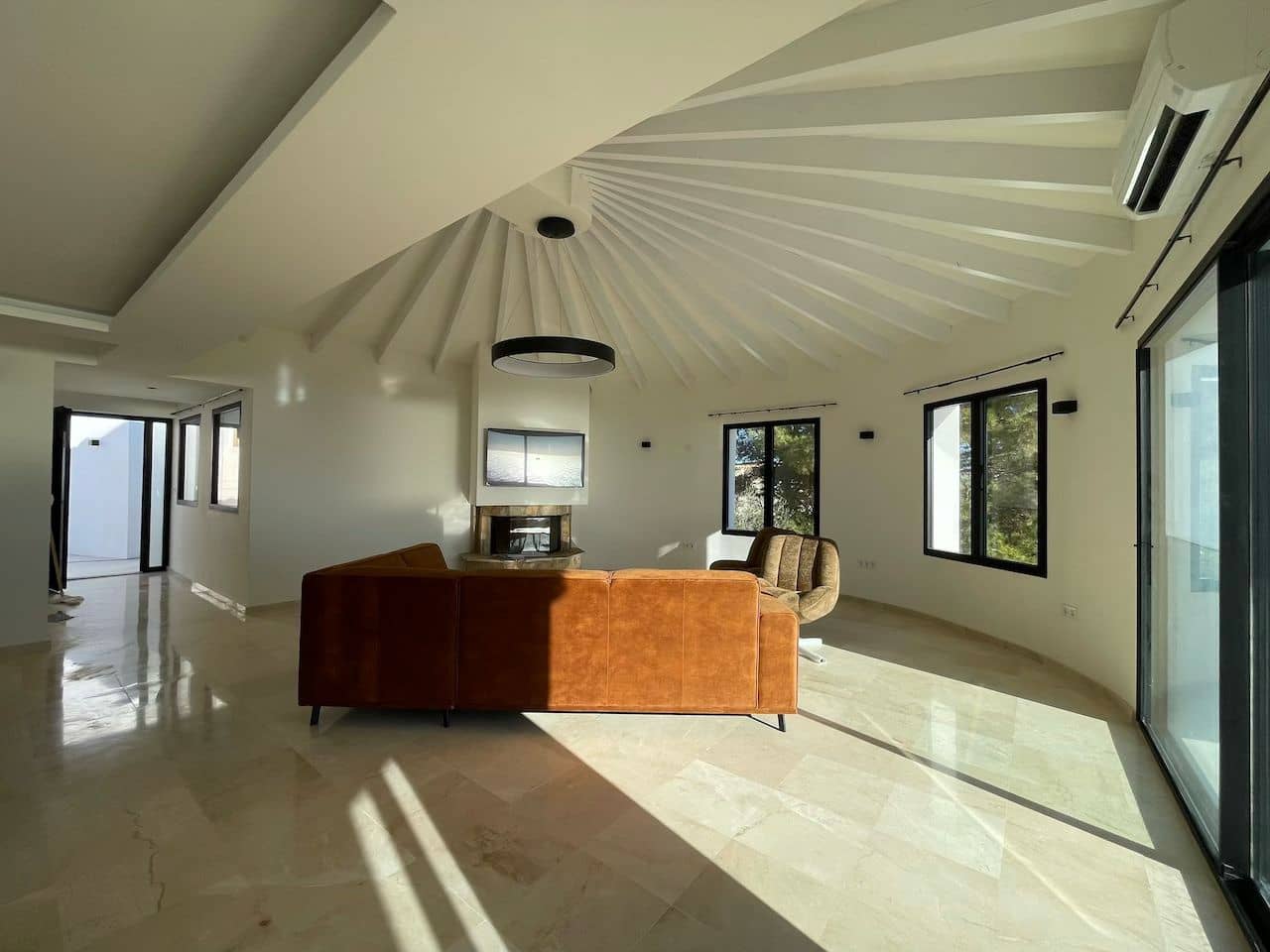 5 bedroom Villa for sale in Benitachell / Benitatxell with garage - € 1,700,000 (Ref: 9484159)