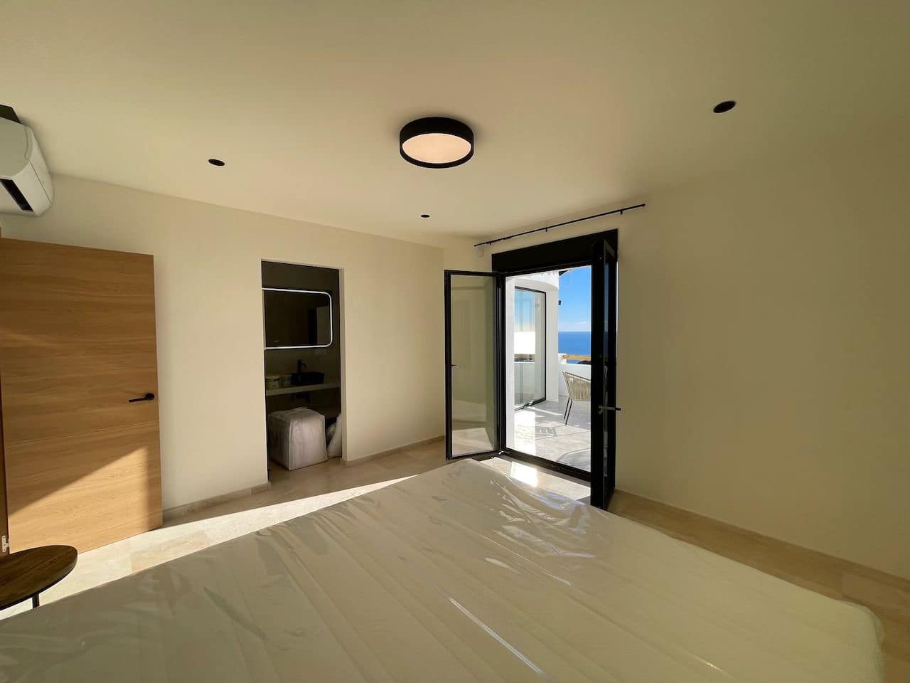 5 bedroom Villa for sale in Benitachell / Benitatxell with garage - € 1,700,000 (Ref: 9484159)