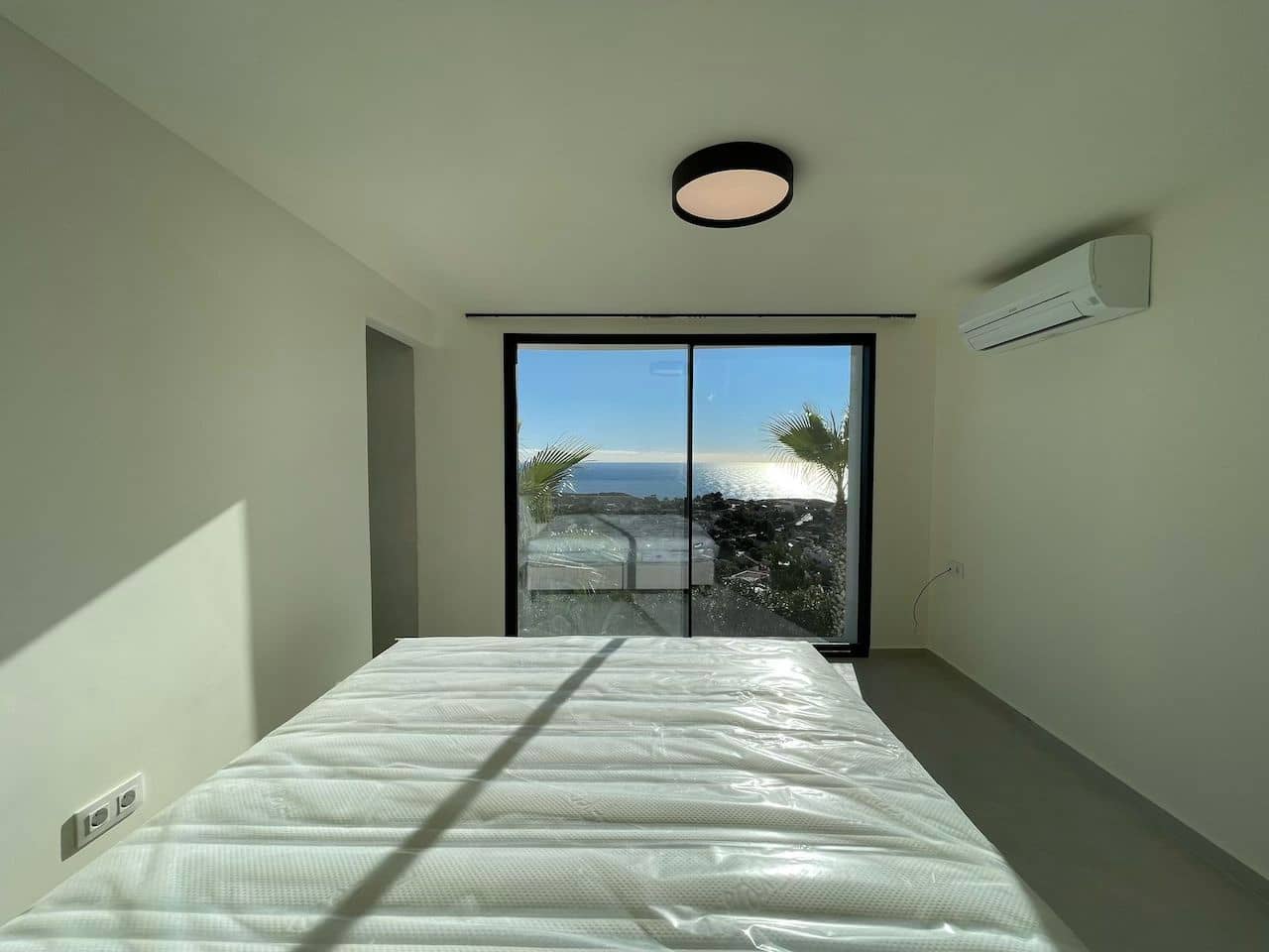 5 bedroom Villa for sale in Benitachell / Benitatxell with garage - € 1,700,000 (Ref: 9484159)