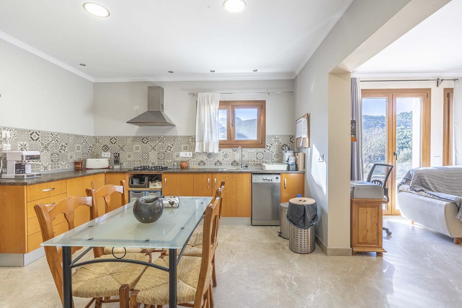 9 soveværelse Villa til salg i Benissa med garage - € 680.000 (Ref: 9484165)