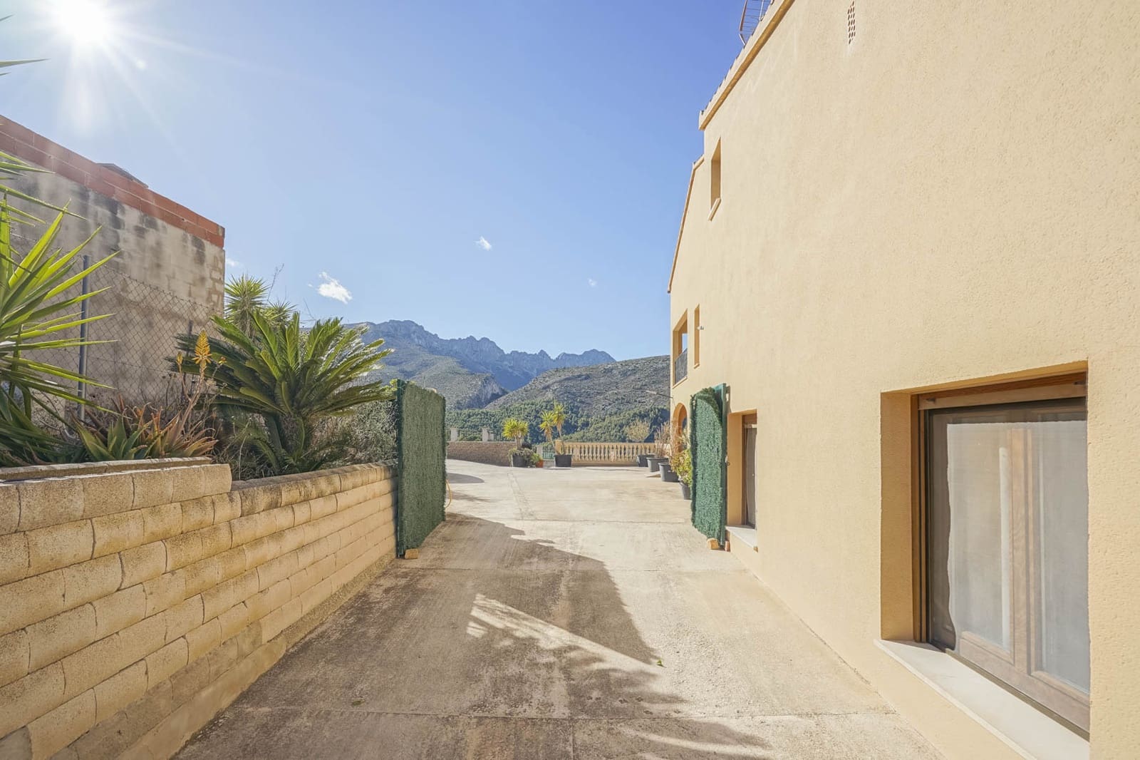 9 soveværelse Villa til salg i Benissa med garage - € 680.000 (Ref: 9484165)