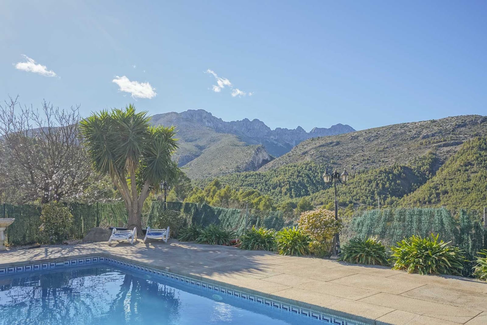 9 soveværelse Villa til salg i Benissa med garage - € 680.000 (Ref: 9484165)