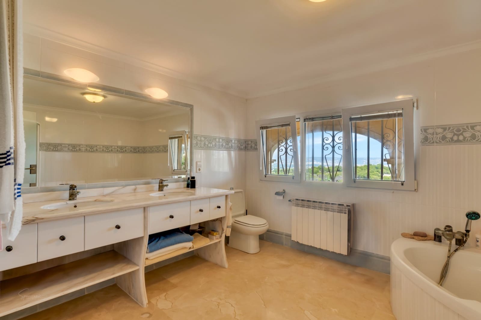 3 slaapkamer Villa te koop in Javea / Xabia met garage - € 780.000 (Ref: 9484170)