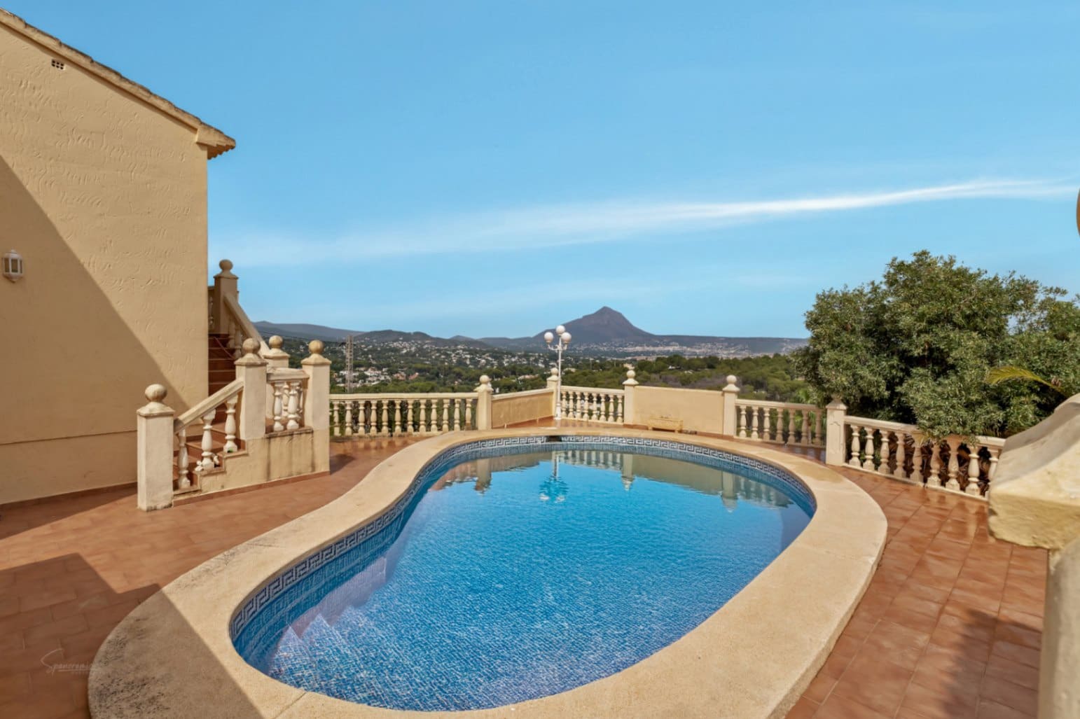 3 slaapkamer Villa te koop in Javea / Xabia met garage - € 780.000 (Ref: 9484170)