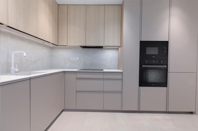 3 makuuhuone Asunto myytävänä paikassa La Gran Via, Valencia kaupunki - 680 000 € (Ref: 9484172)