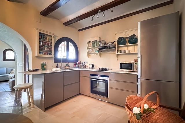 Apartamento de 2 habitaciones en Teulada Pueblo, Teulada-Moraira en venta - 210.000 € (Ref: 9484194)