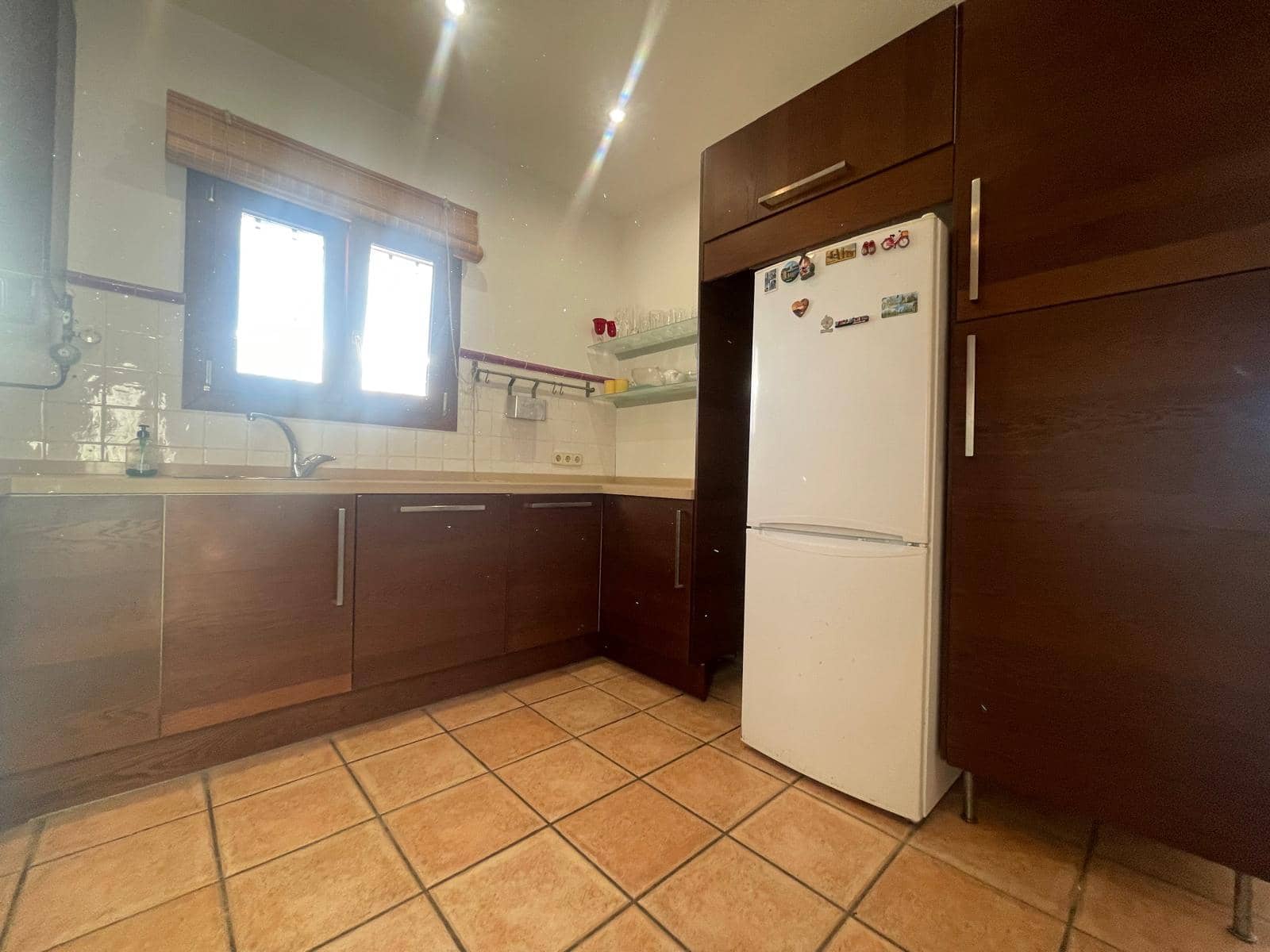 5 bedroom Business for sale in Moraira with garage - € 250,000 (Ref: 9484196)