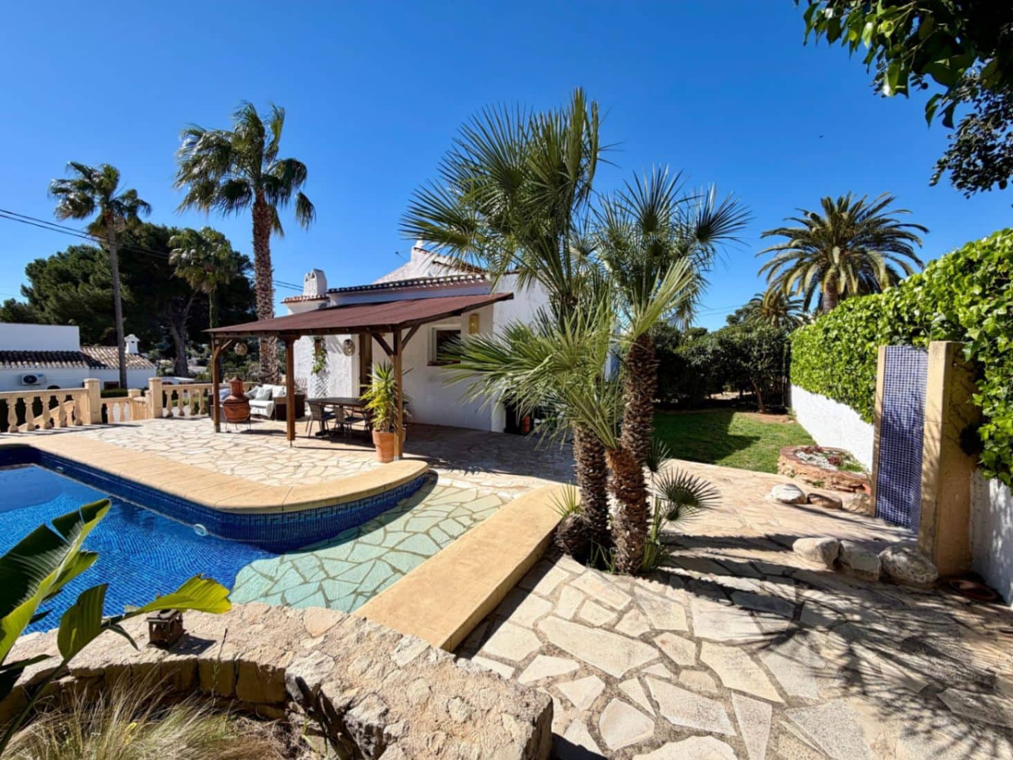 4 soveværelse Villa til salg i Javea / Xabia med swimmingpool garage - € 685.000 (Ref: 9484205)
