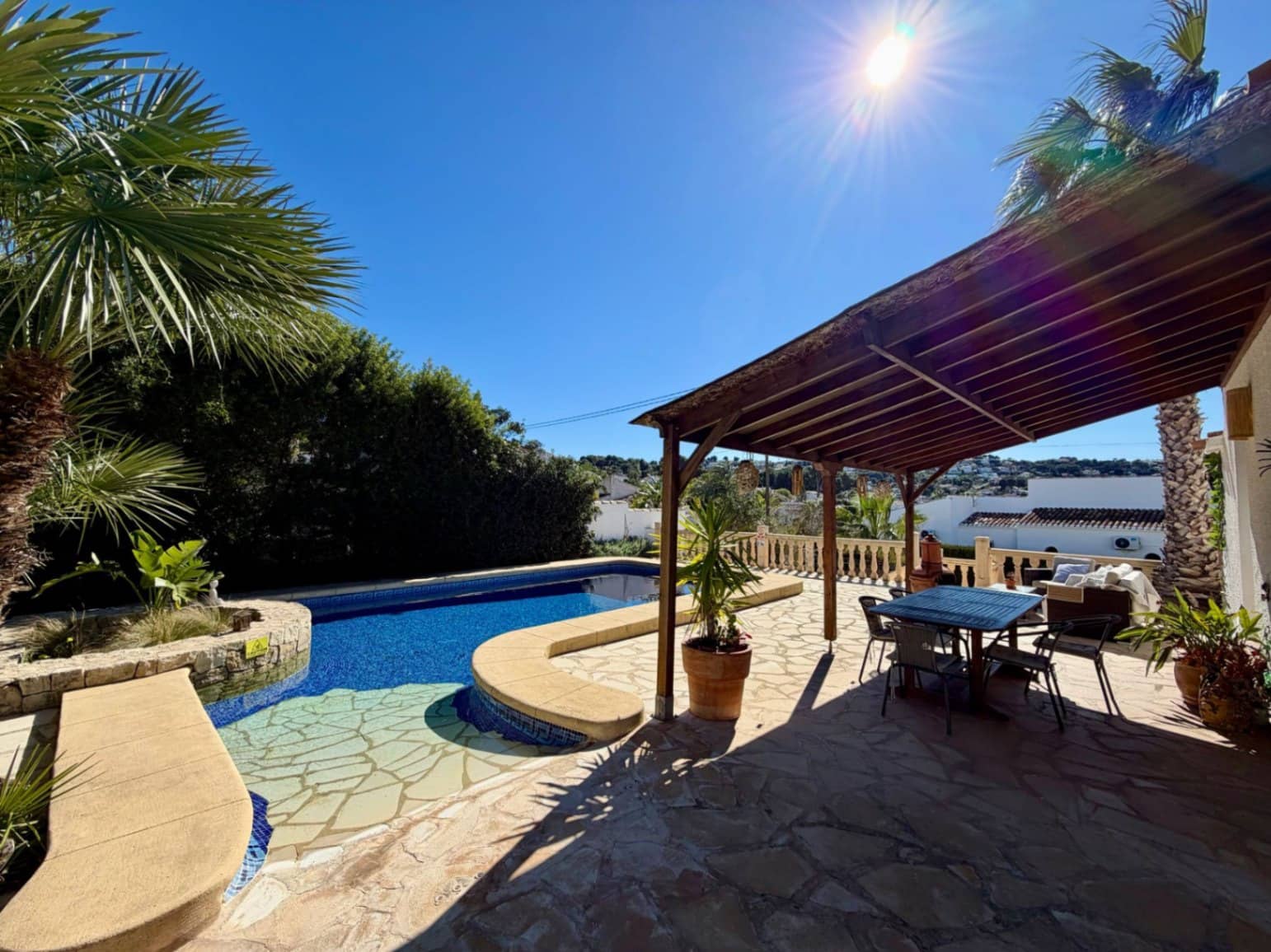 4 soveværelse Villa til salg i Javea / Xabia med swimmingpool garage - € 685.000 (Ref: 9484205)