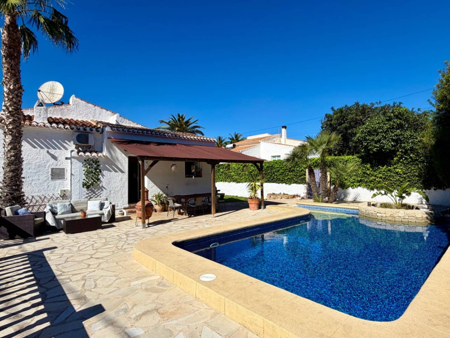 4 soveværelse Villa til salg i Javea / Xabia med swimmingpool garage - € 685.000 (Ref: 9484205)