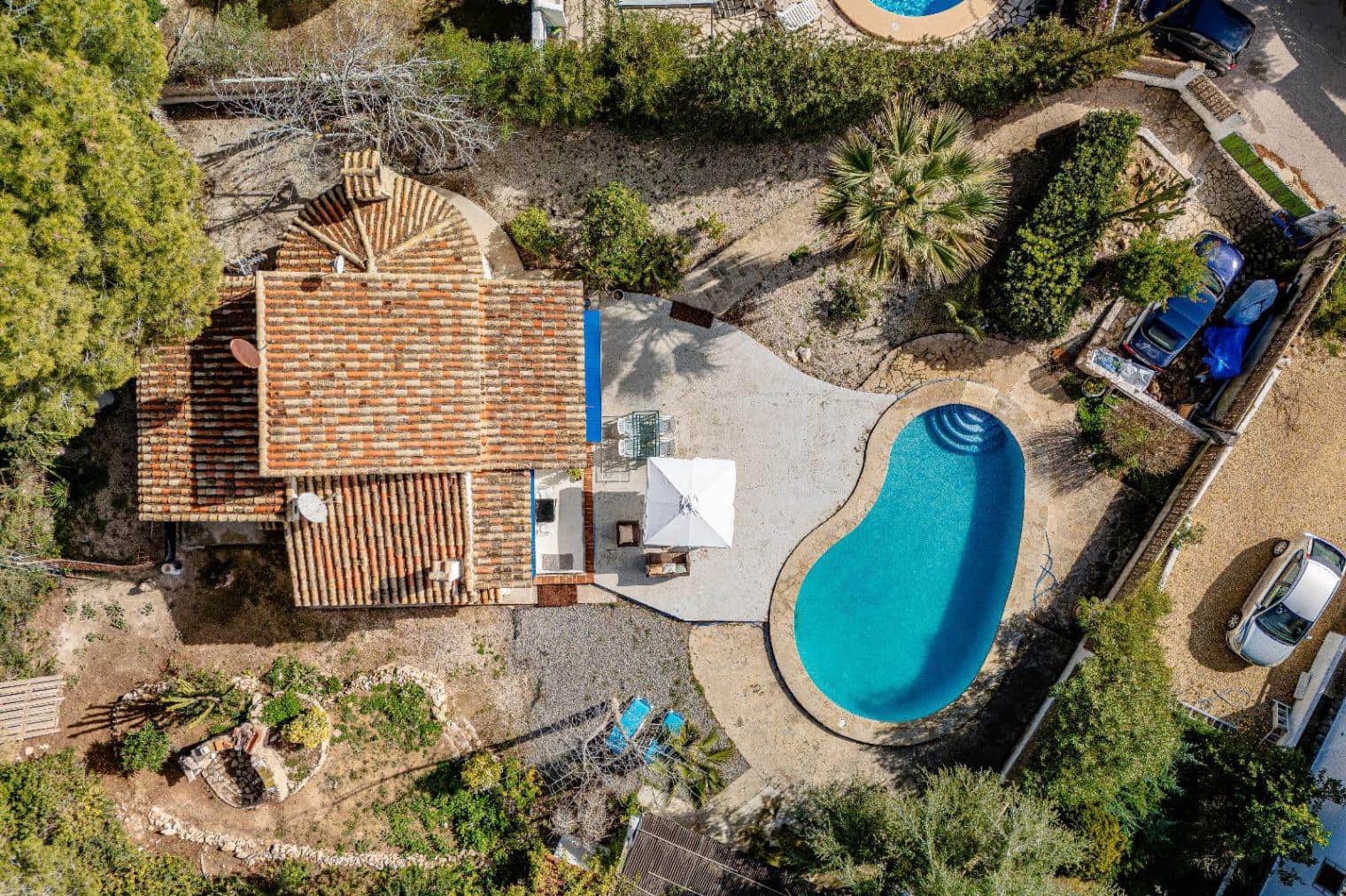 2 bedroom Villa for sale in Teulada with garage - € 550,000 (Ref: 9484209)