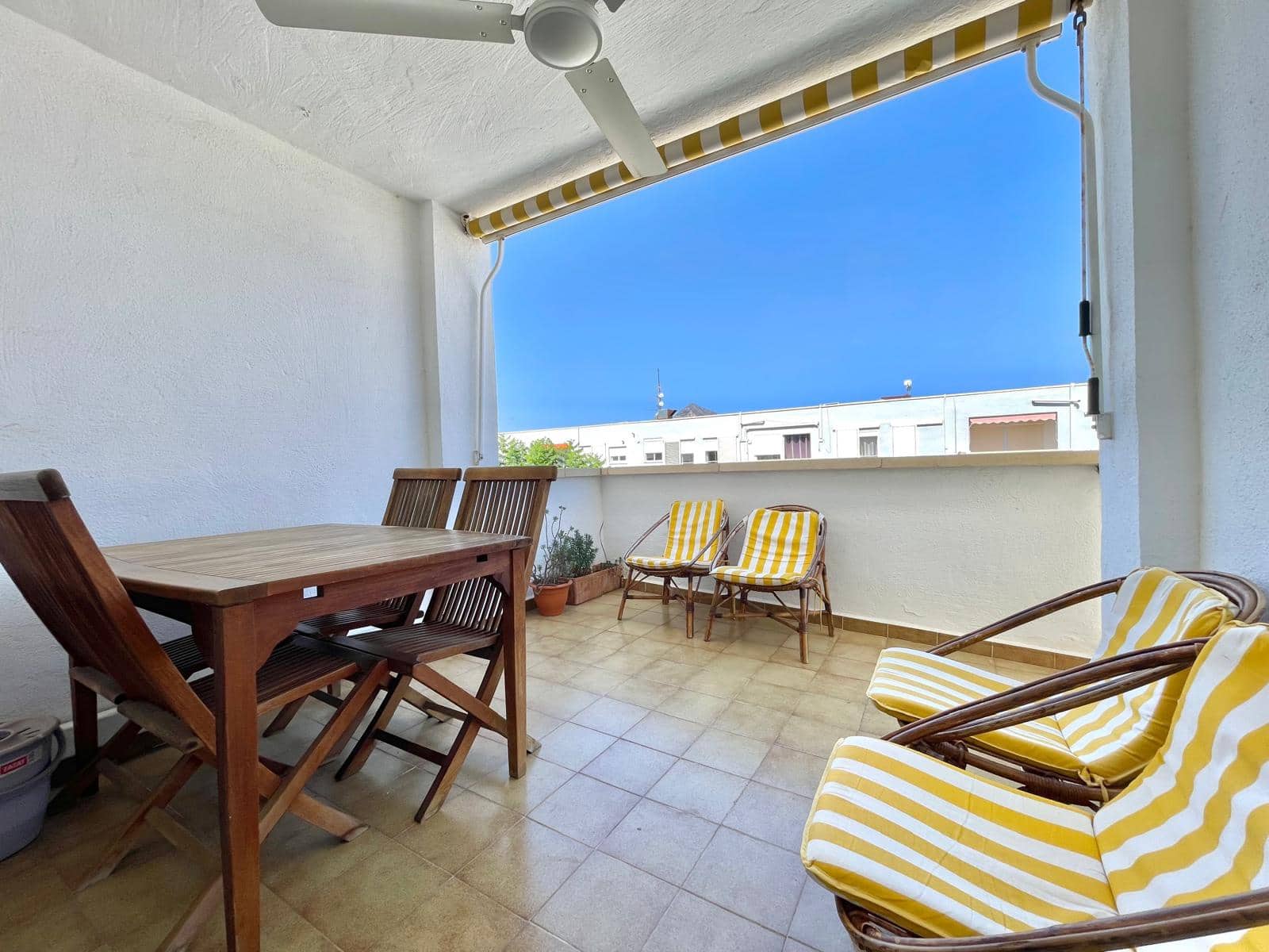 2 slaapkamer Appartement te koop in Javea / Xabia met garage - € 274.000 (Ref: 9484221)