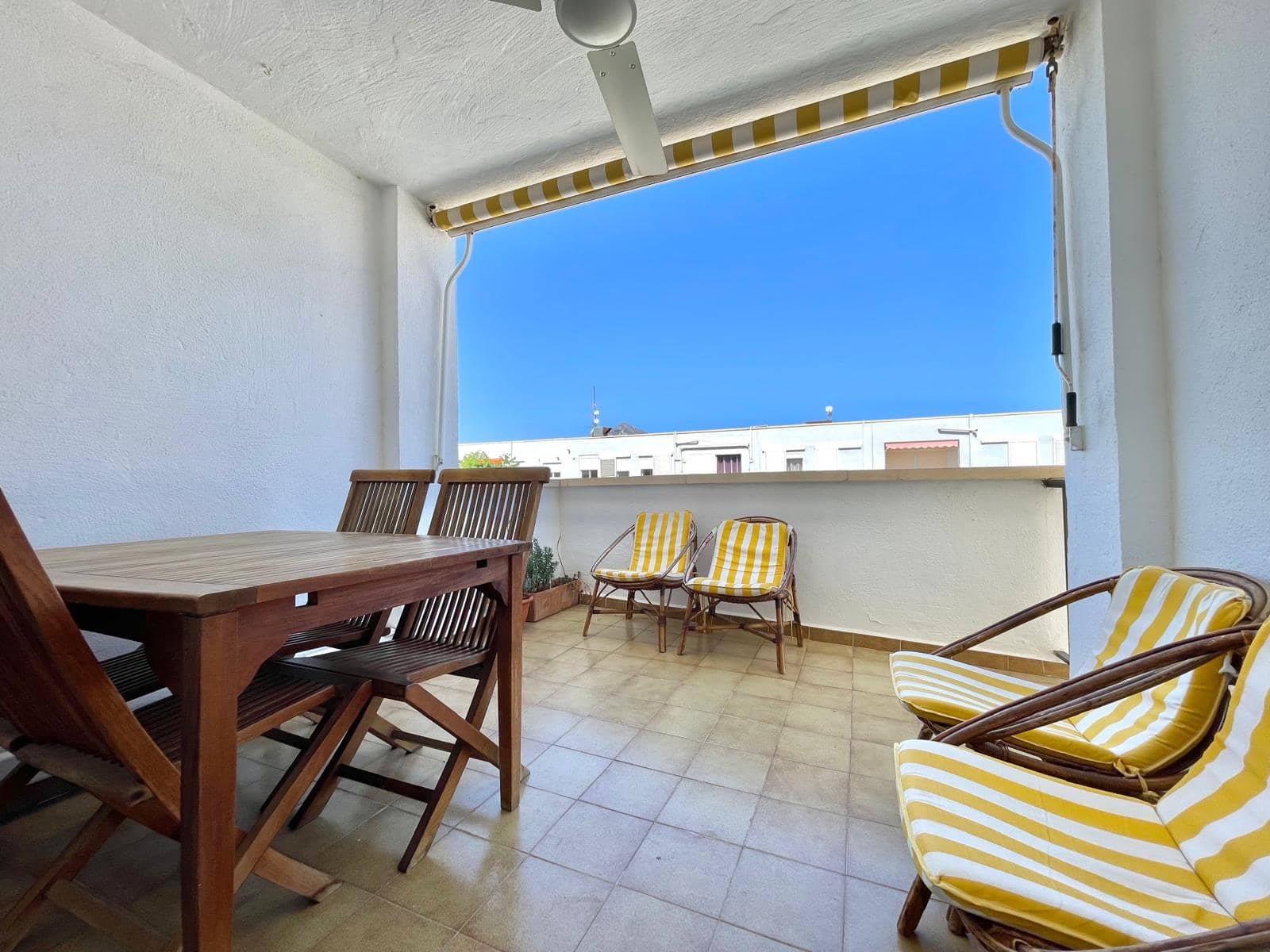 2 slaapkamer Appartement te koop in Javea / Xabia met garage - € 274.000 (Ref: 9484221)