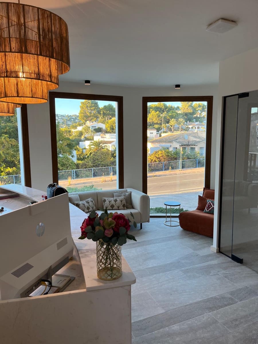 5 soveværelse Erhverv til leje i Moraira med garage - € 5.000 (Ref: 9484224)