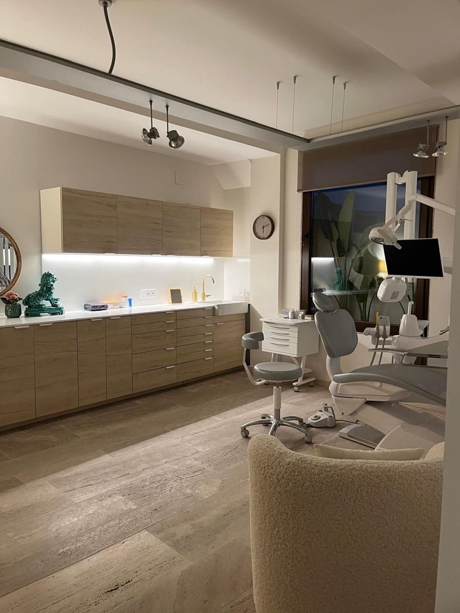 5 soveværelse Erhverv til leje i Moraira med garage - € 5.000 (Ref: 9484224)