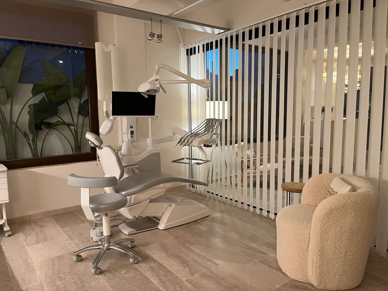 5 soveværelse Erhverv til leje i Moraira med garage - € 5.000 (Ref: 9484224)