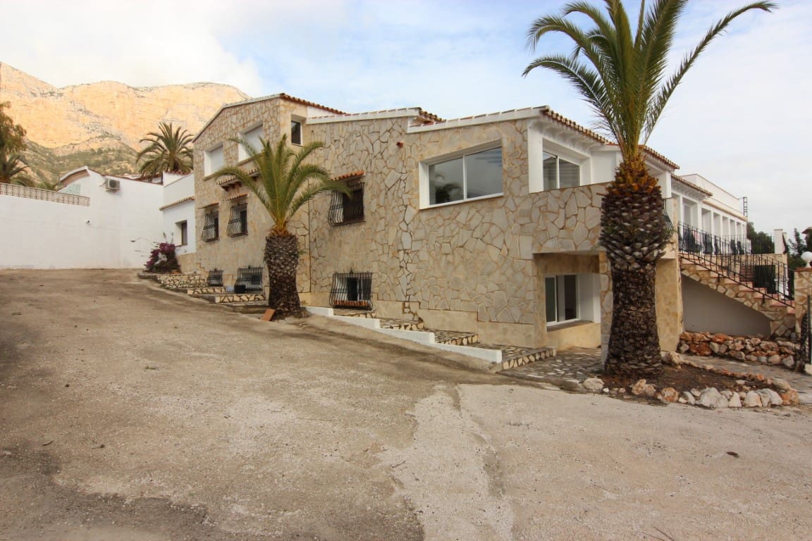 5 soveværelse Erhverv til salg i Javea / Xabia med garage - € 2.200.000 (Ref: 9484226)