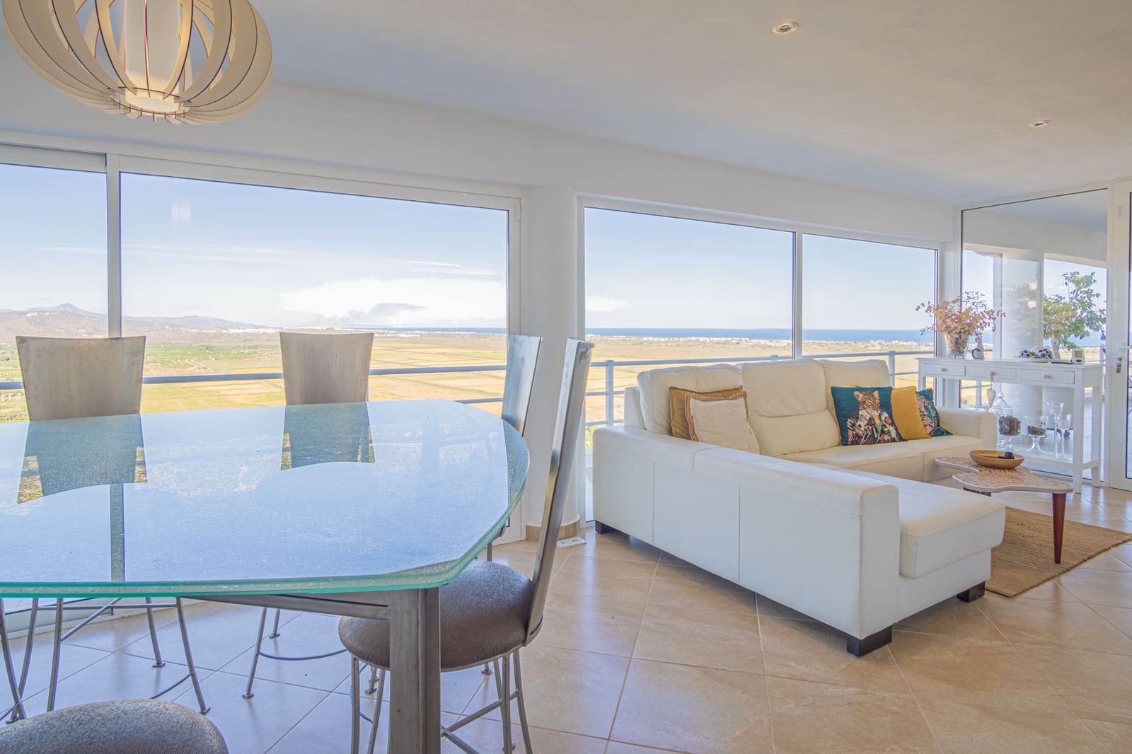 5 bedroom Villa for sale in Pego with garage - € 895,000 (Ref: 9484229)