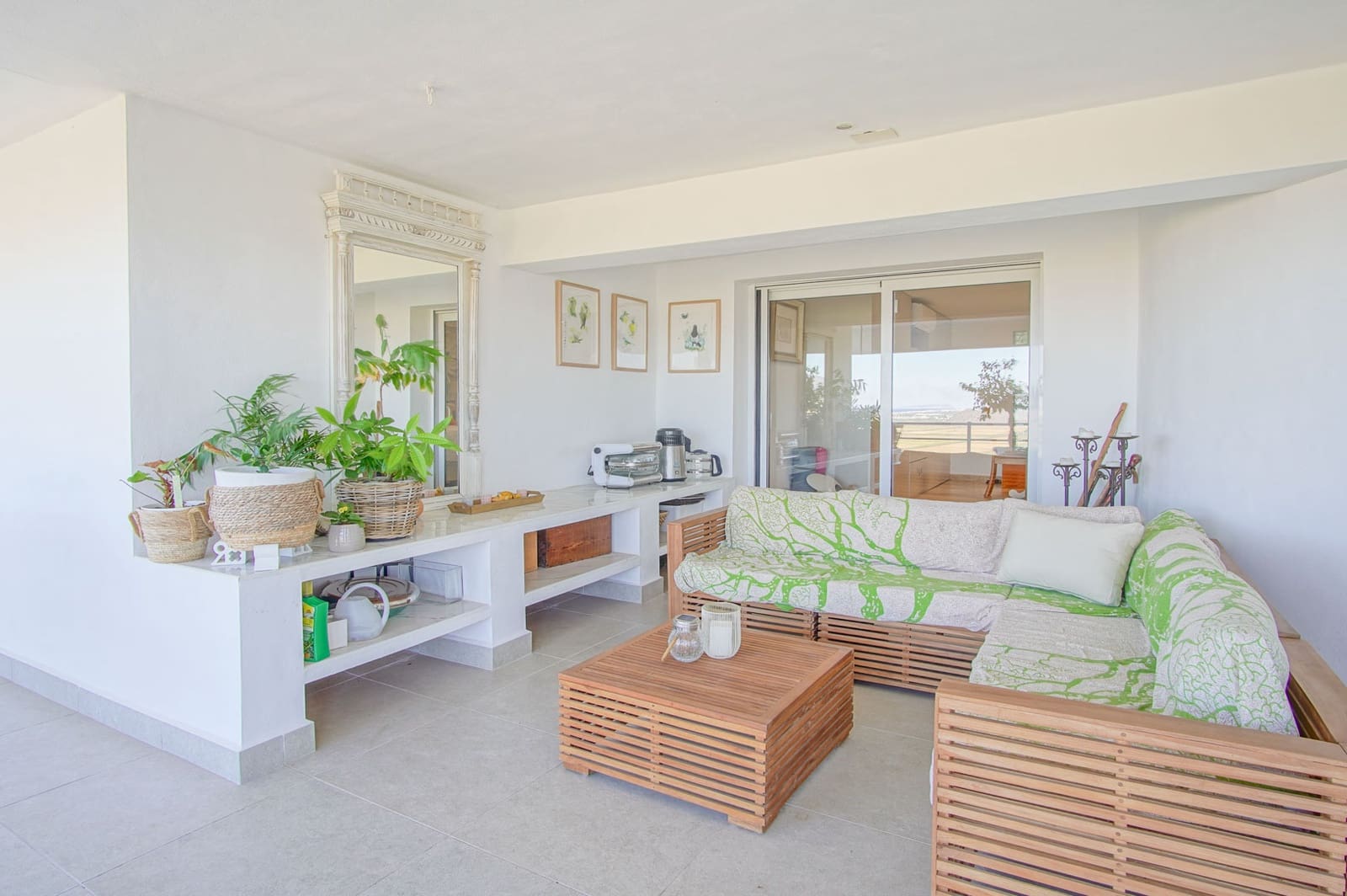 5 bedroom Villa for sale in Pego with garage - € 895,000 (Ref: 9484229)