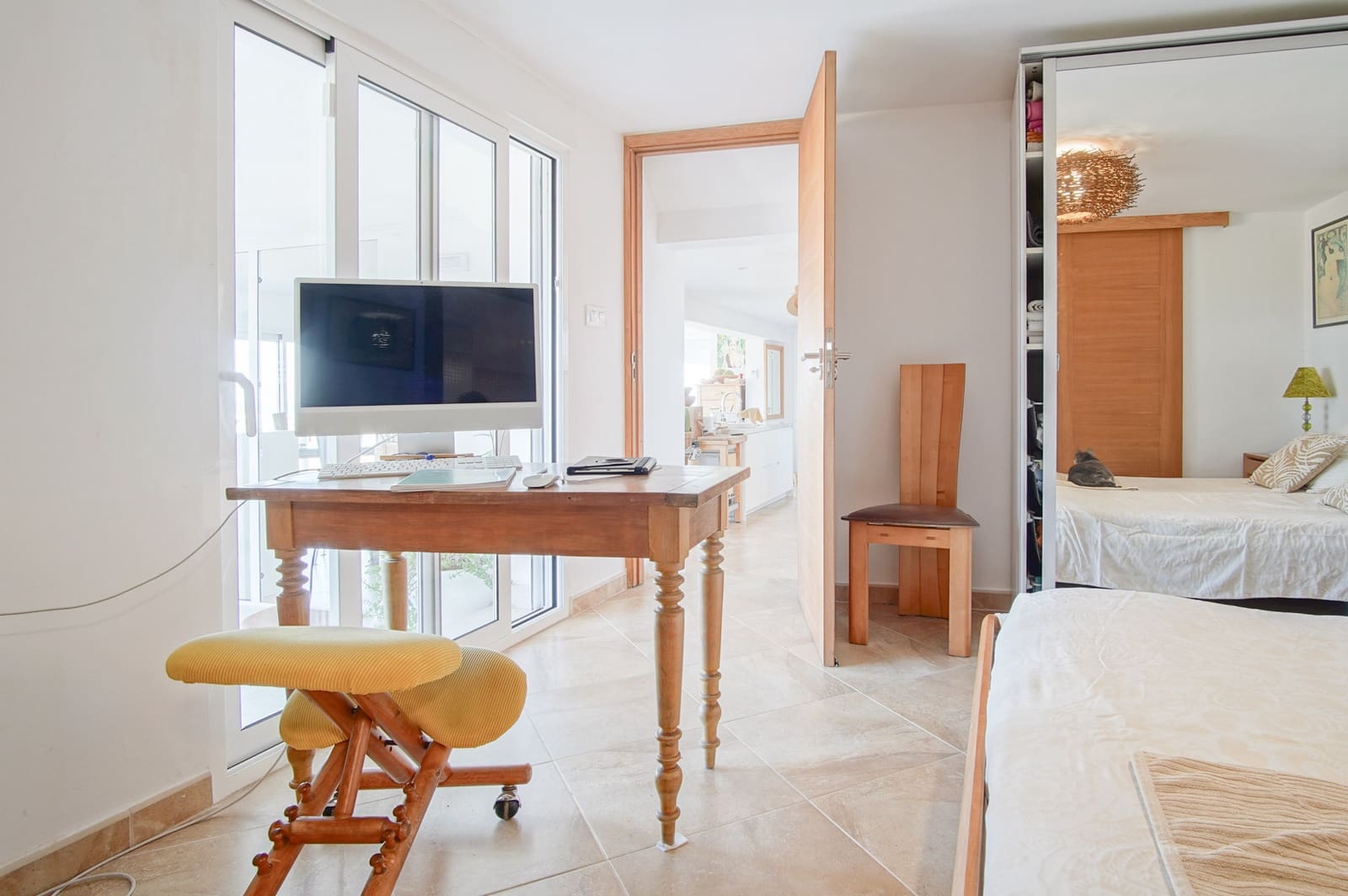 5 bedroom Villa for sale in Pego with garage - € 895,000 (Ref: 9484229)