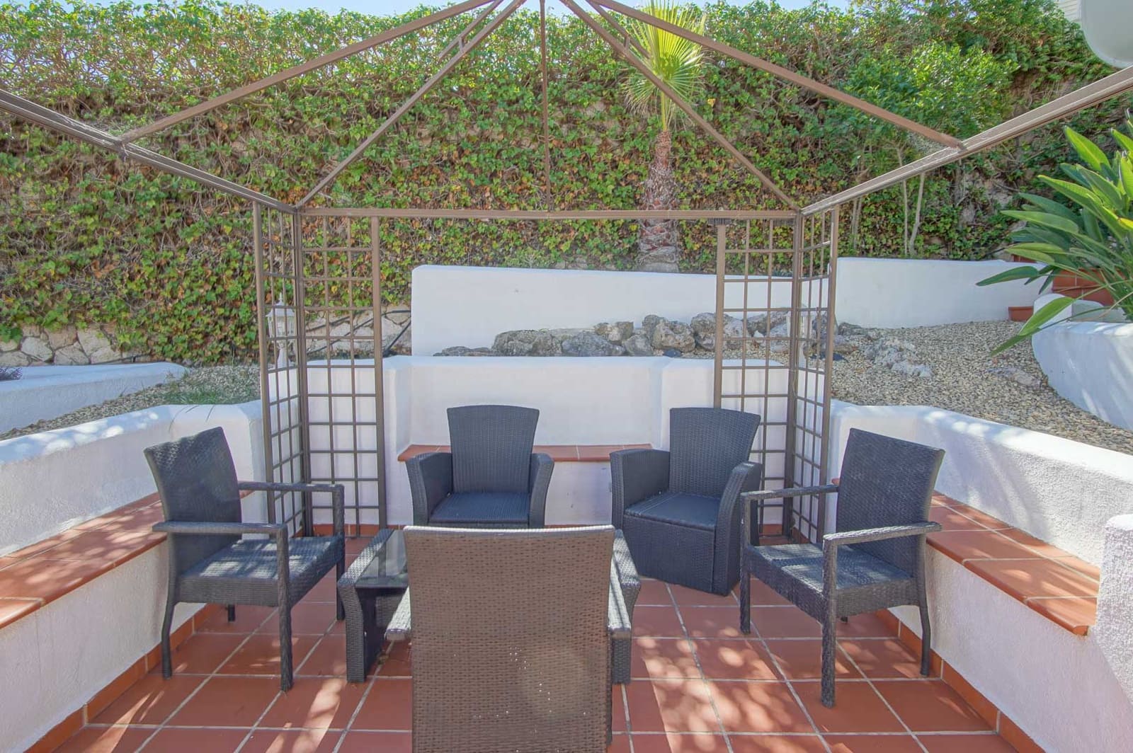 5 bedroom Villa for sale in Pego with garage - € 895,000 (Ref: 9484229)