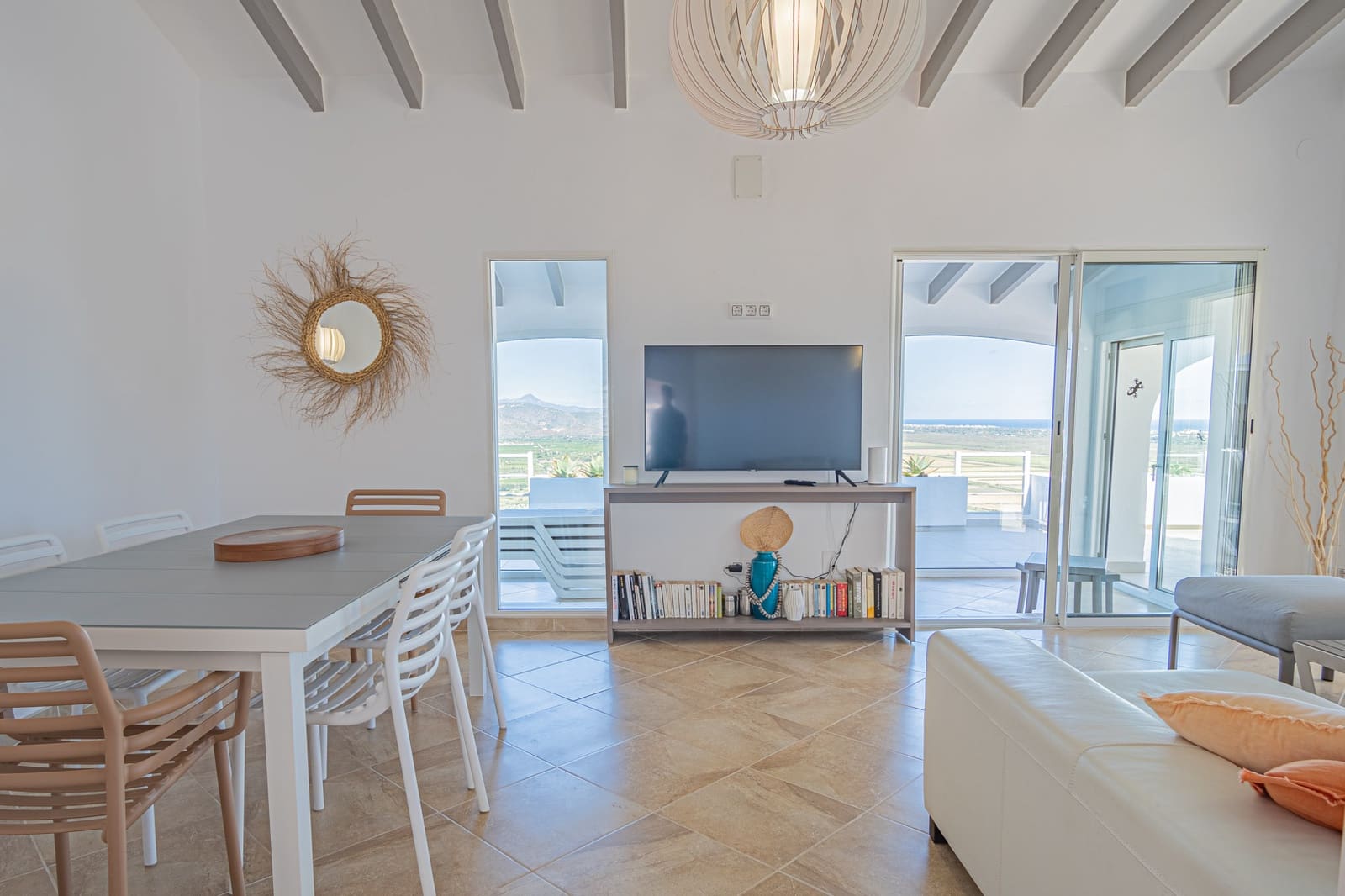 5 bedroom Villa for sale in Pego with garage - € 895,000 (Ref: 9484229)