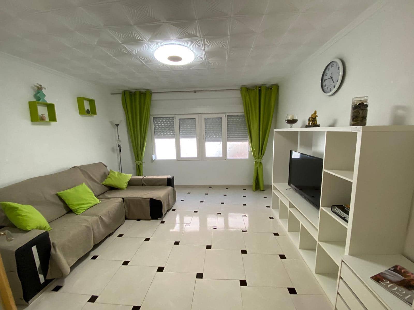 Apartamento de 3 habitaciones en Dénia en venta - 186.000 € (Ref: 9484231)