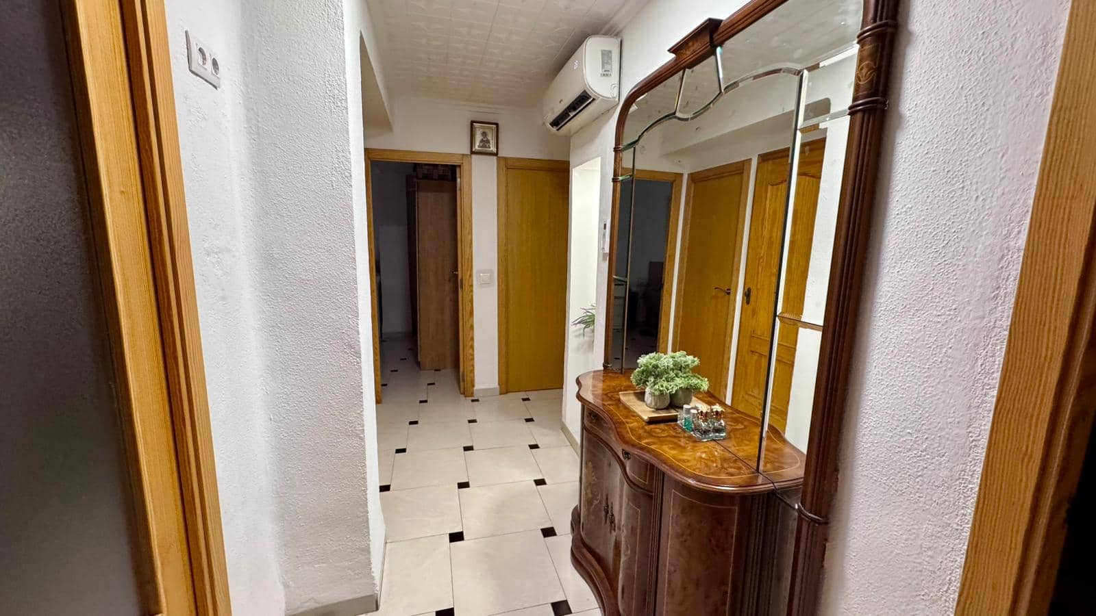 Apartamento de 3 habitaciones en Dénia en venta - 186.000 € (Ref: 9484231)