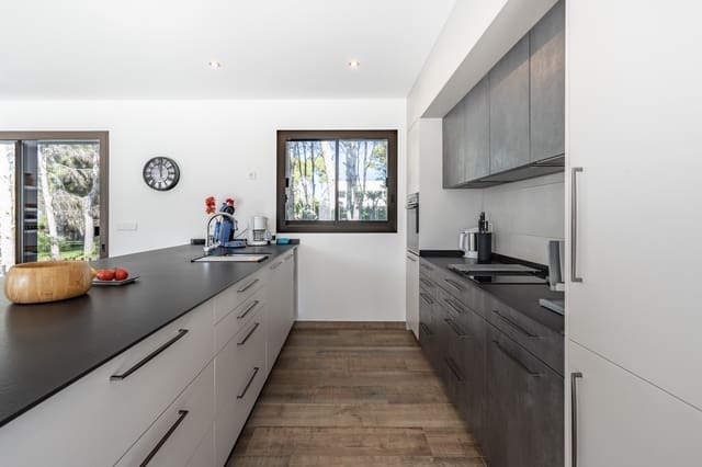 3 slaapkamer Villa te koop in Cap Martí - El Tossalet - Pinomar, Javea / Xàbia met garage - € 1.790.000 (Ref: 9484238)