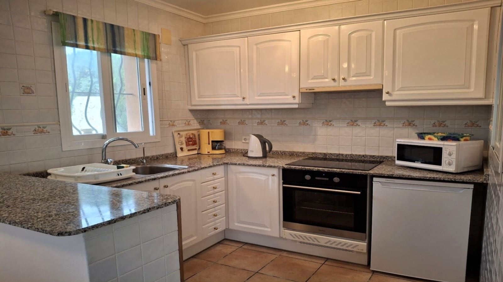 2 bedroom Villa for sale in Benitachell / Benitatxell with garage - € 299,000 (Ref: 9484240)