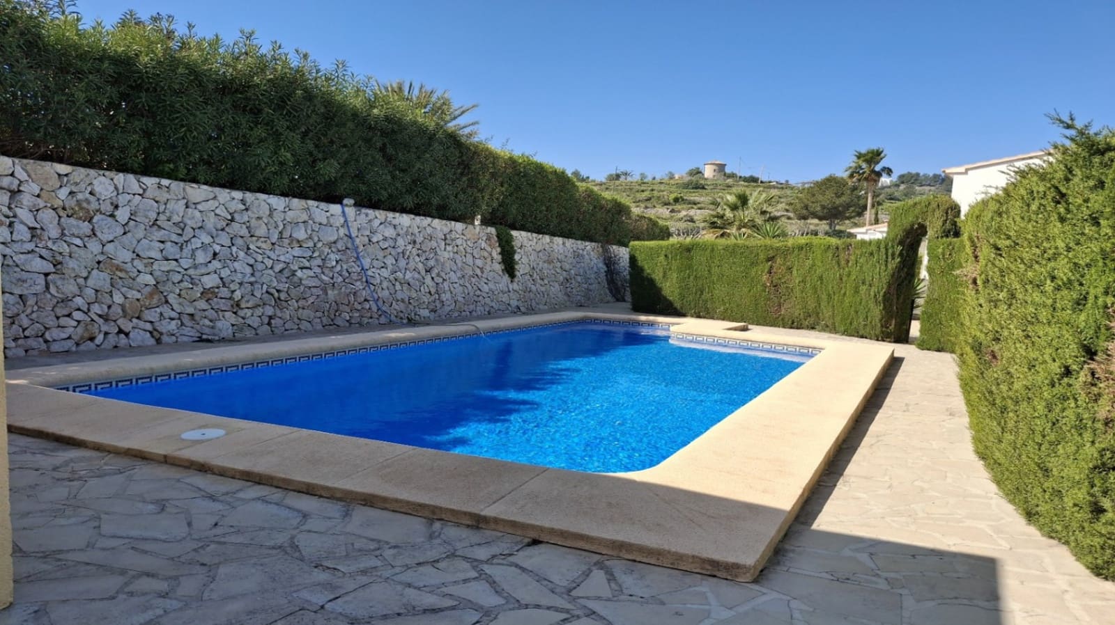 2 bedroom Villa for sale in Benitachell / Benitatxell with garage - € 299,000 (Ref: 9484240)
