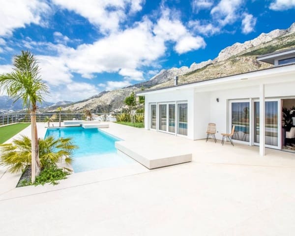 3 quarto Moradia para venda em Altea com garagem - 2 200 000 € (Ref: 9484241)