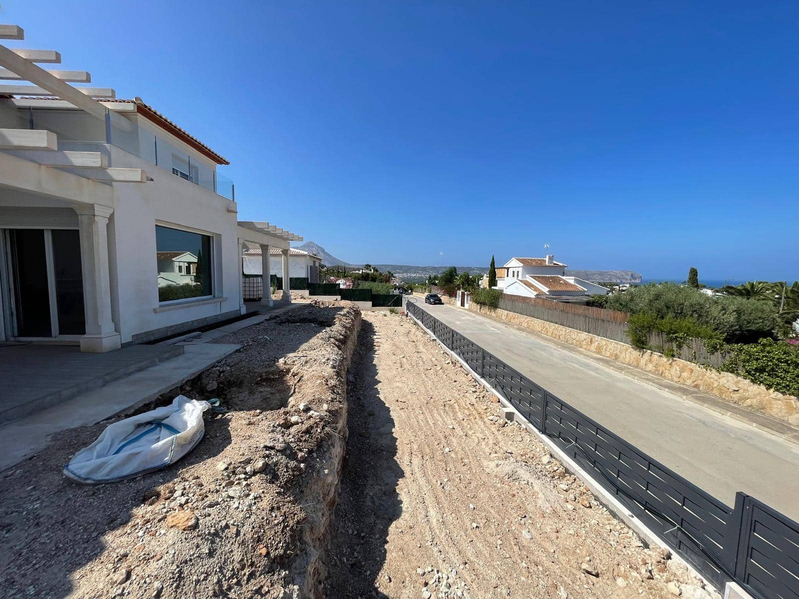 4 makuuhuone Huvila myytävänä paikassa Pinosol mukana 
autotalli - 1 275 000 € (Ref: 9484256)