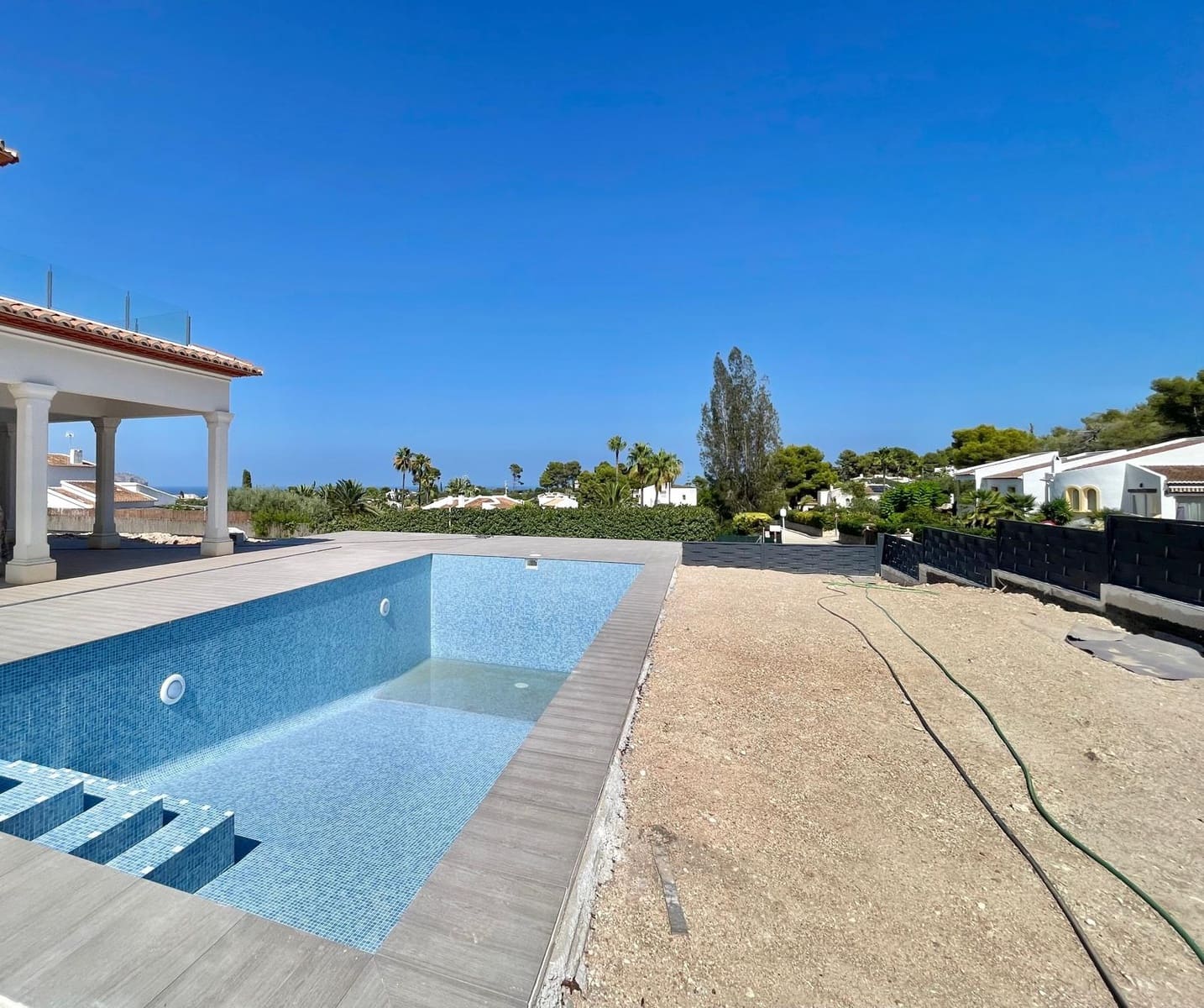 4 makuuhuone Huvila myytävänä paikassa Pinosol mukana 
autotalli - 1 275 000 € (Ref: 9484256)