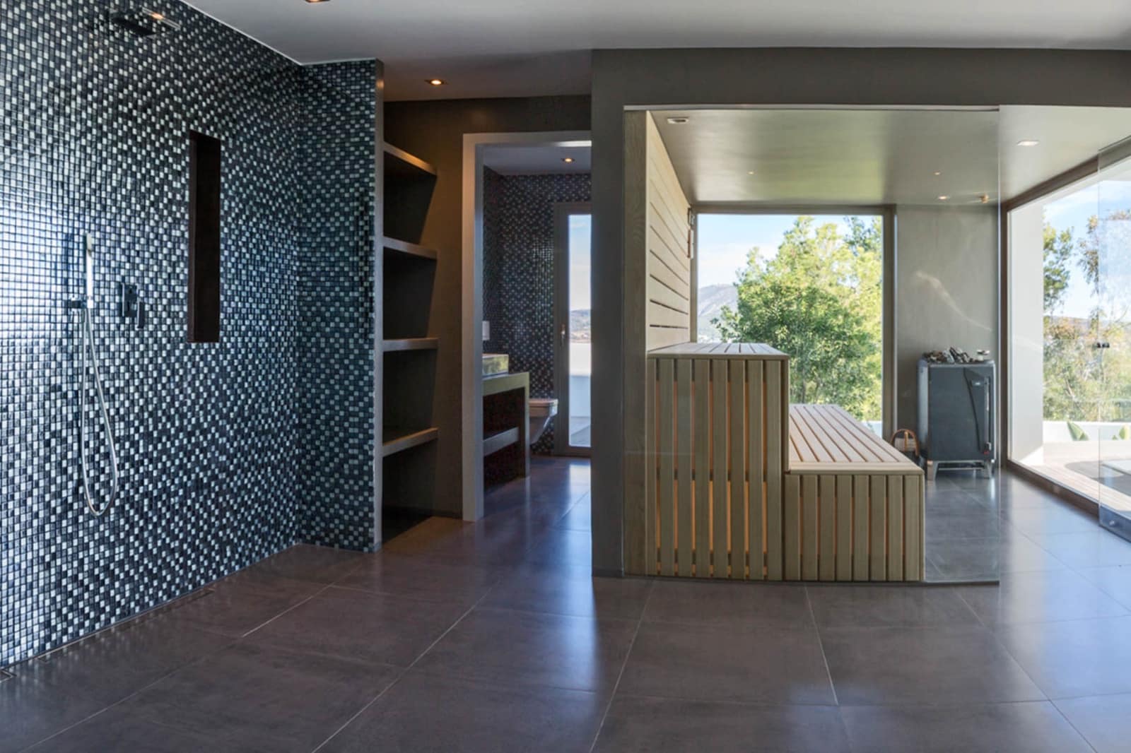 5 bedroom Villa for sale in Moraira with garage - € 1,990,000 (Ref: 9484258)