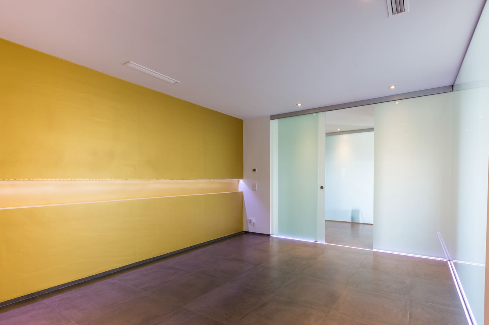 5 bedroom Villa for sale in Moraira with garage - € 1,990,000 (Ref: 9484258)